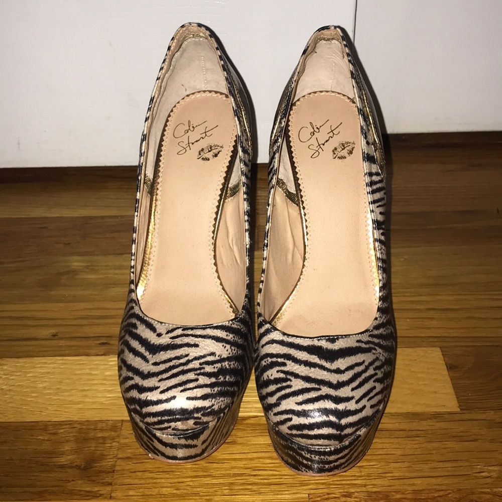 Colin Stuart Zebra Print Heels Size 9b - image 2